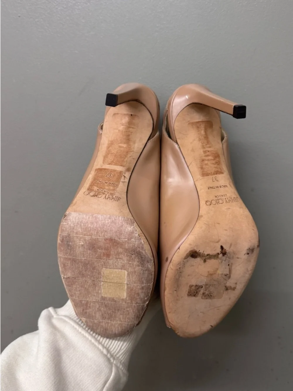 Jimmy Choo Nude Suede Shar Peep Toe Slingback Pumps Womens Size 37 EU Luxe